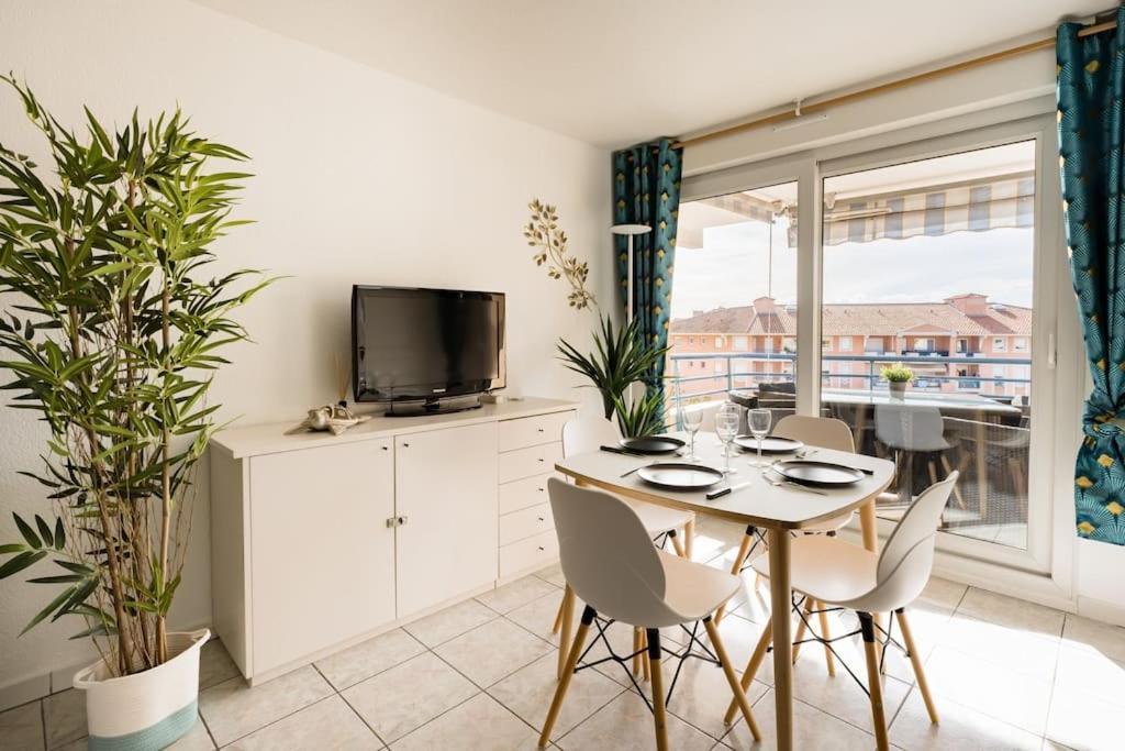 Port-Frejus, Le Paladien, Appartement 2 Pieces Climatise, Terrasse & Parking Ngoại thất bức ảnh
