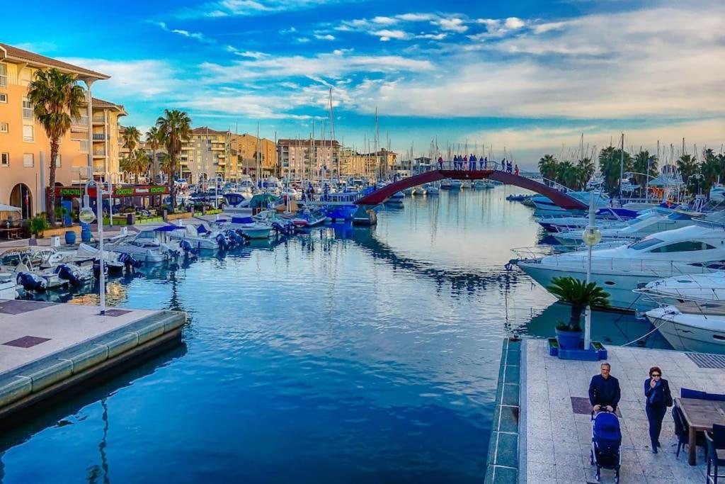 Port-Frejus, Le Paladien, Appartement 2 Pieces Climatise, Terrasse & Parking Ngoại thất bức ảnh