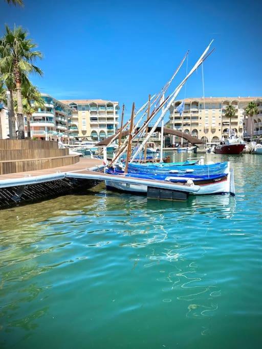 Port-Frejus, Le Paladien, Appartement 2 Pieces Climatise, Terrasse & Parking Ngoại thất bức ảnh