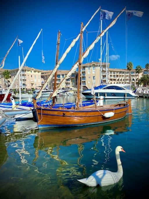 Port-Frejus, Le Paladien, Appartement 2 Pieces Climatise, Terrasse & Parking Ngoại thất bức ảnh